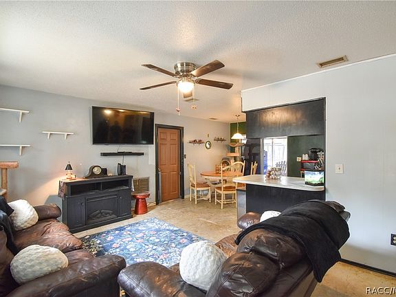 3rd image of 6700 E Gentry St