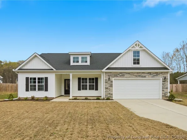 127 Knotts Berry Rd, Bunnlevel, NC 28323