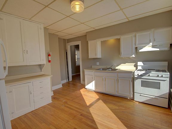 2nd image of 908 Bridge Ave APT 5
