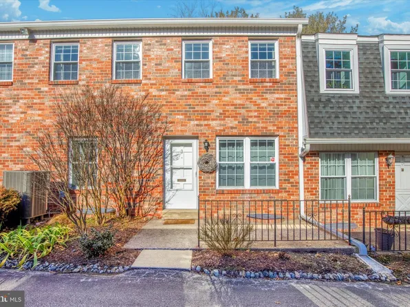 100 W Montgomery Ave APT 3, Ardmore, PA 19003