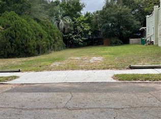 Palm Ave, Eustis, FL 32726