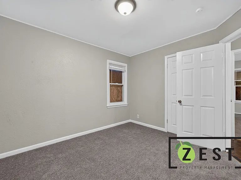 20056 Barlow St — Photo 15