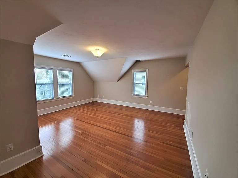16 Hodges St #B — Photo 8