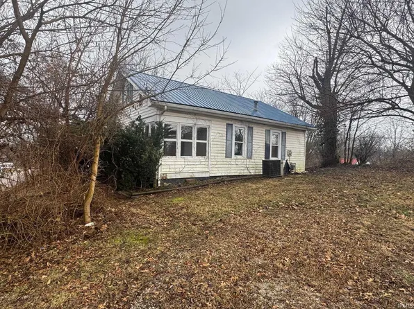 428 N Lincoln Ave, Oakland City, IN 47660