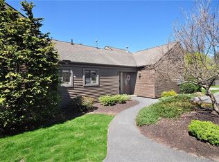 67 Hollister Way N #67, Glastonbury, CT 06033