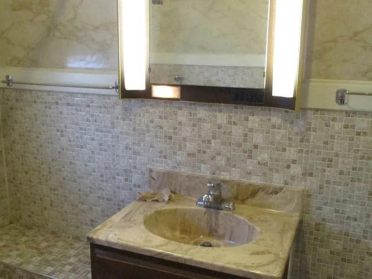 4826 S Park Ave — Photo 25