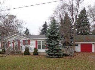 2288 Sawyer Rd, Traverse City, MI 49685