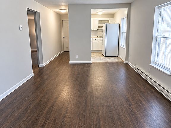 5th image of 911 N 9th St APT 8