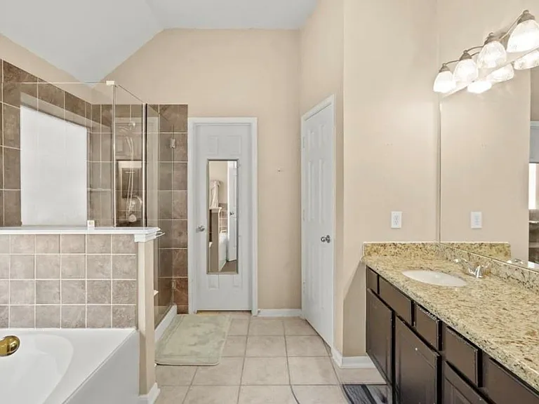 3106 Valley Ct — Photo 17