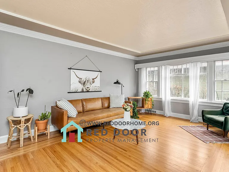 2209 1st Ave S — Photo 3