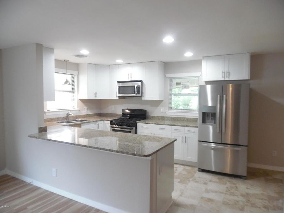 1st image of 6744 Snow White Dr