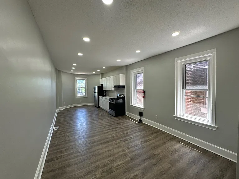 118 N Stockton St #2 — Photo 3