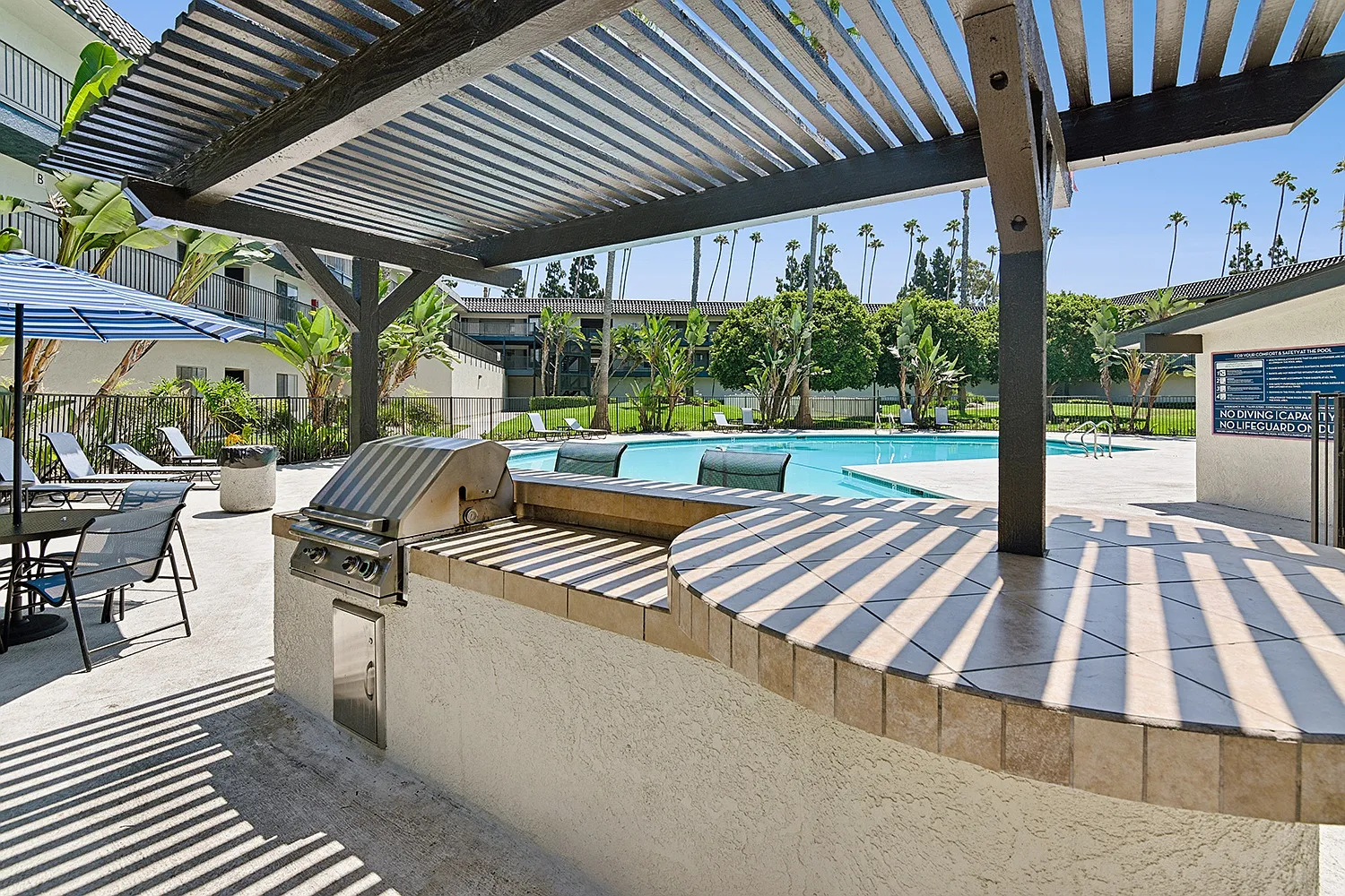 Oro Apartments — Photo 4