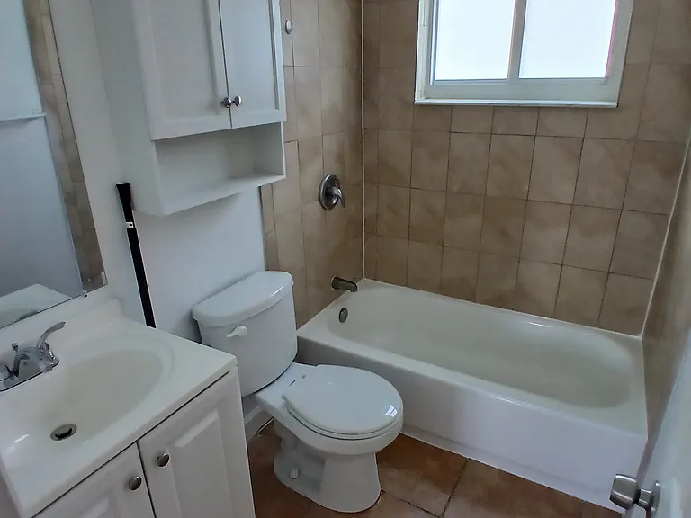 619 NW 6th Ave #1 — Photo 5