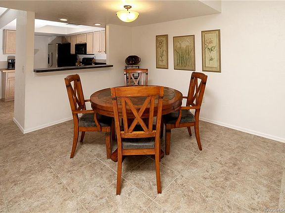 4th image of 261 E Hartford St APT 3B