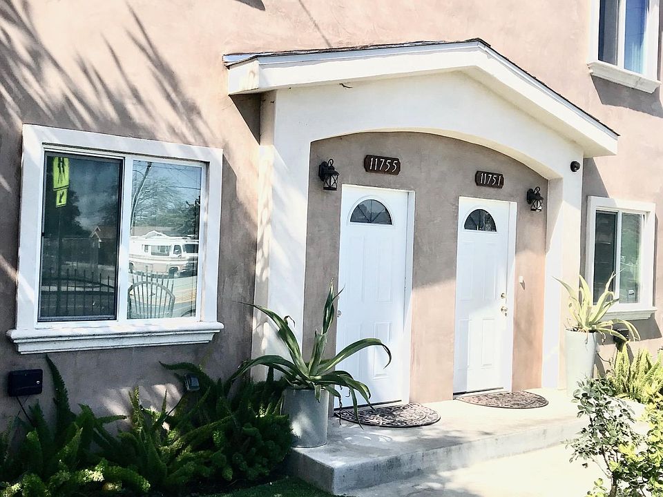 1st image of 11755 Compton Ave