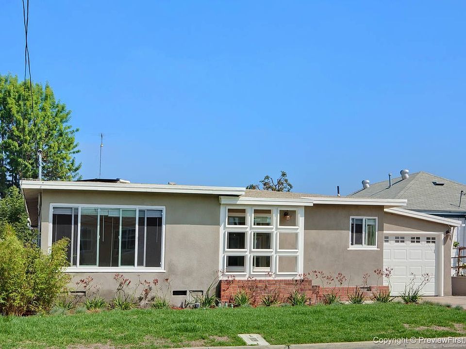 Front; Great Curb Appeal!