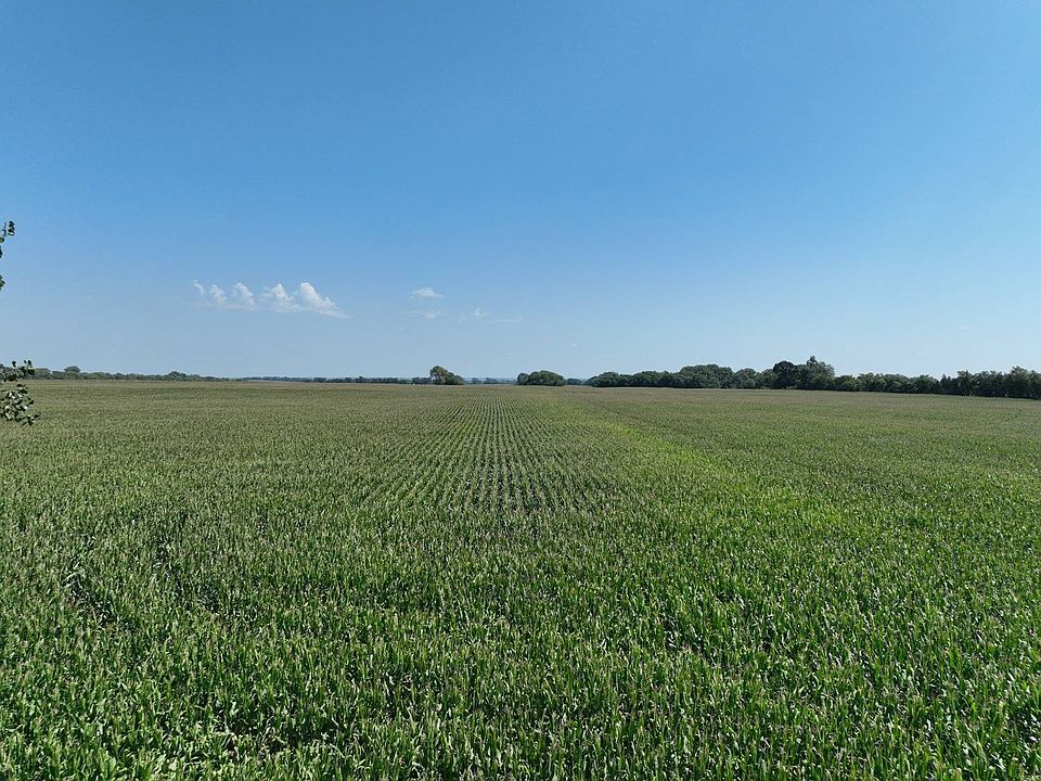 1st image of 833 Road