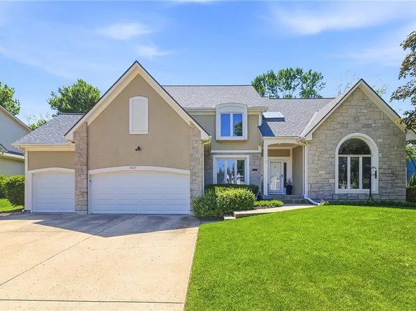 8001 Darnell Ln, Lenexa, KS 66215