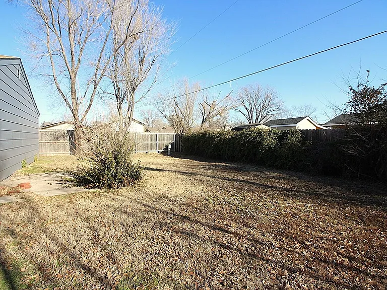 3314 S All Hallows Ave — Photo 16