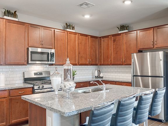 Breakfast bar in kitchen