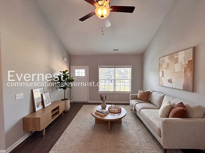 4 bed, 2.0 bath, 1624 sqft, $2,145 — Photo 3
