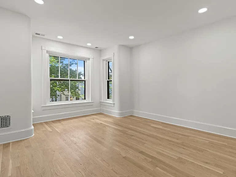 25 Quincy Pl NW — Photo 22
