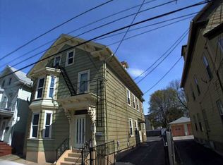 115 Waverly St, Providence, RI 02907