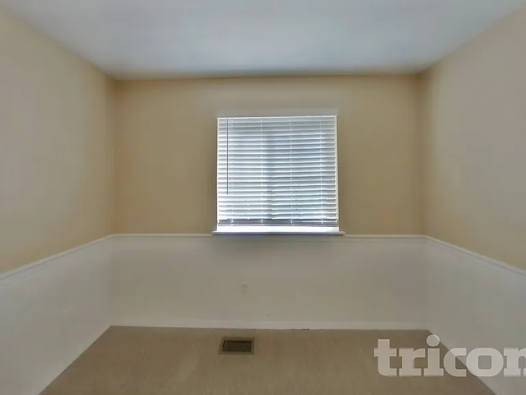 32506 Miner Ave — Photo 10