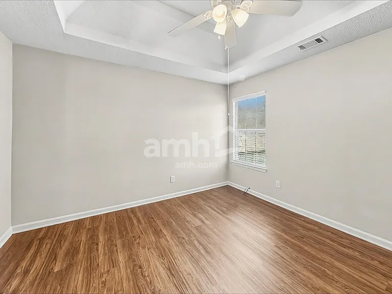 312 Othello Dr — Photo 18