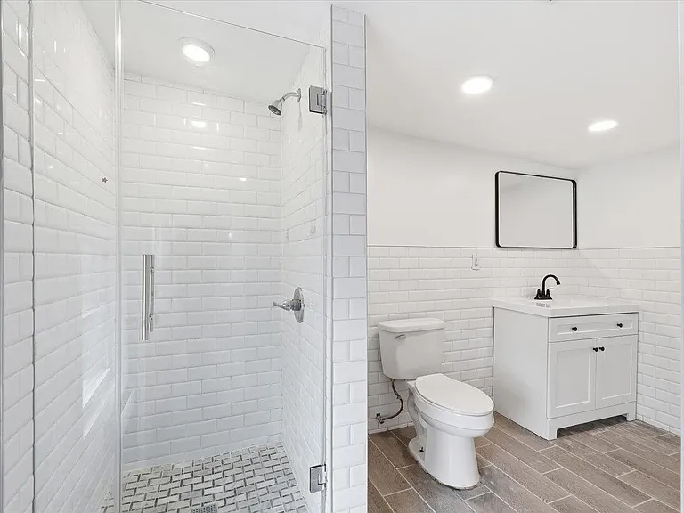 39 Winfield Ave — Photo 23