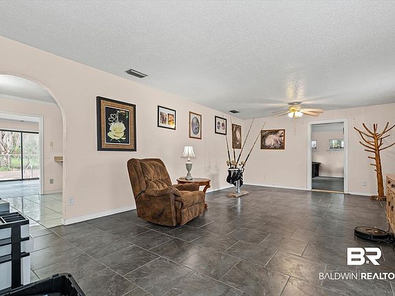 2nd image of 4109 Shana Dr