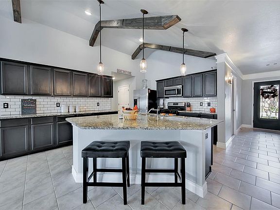 3rd image of 9719 Jacy Creek Dr