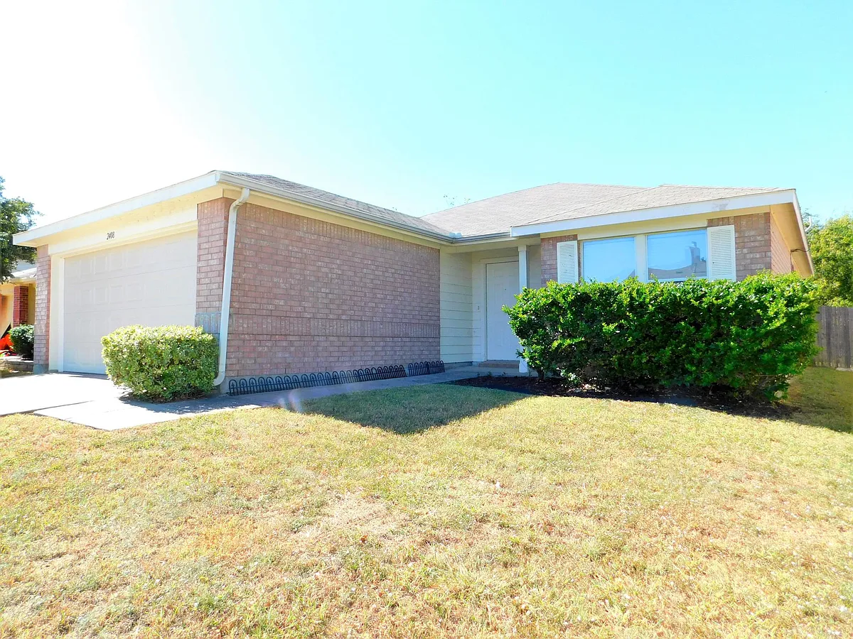 Building Photo - 2408 Rolling Ridge Dr