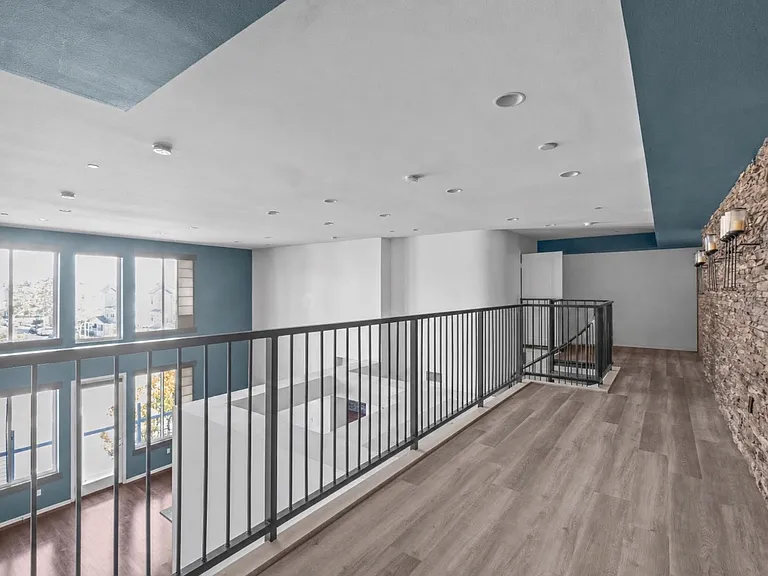 1901 S Victoria Ave #201 — Photo 15