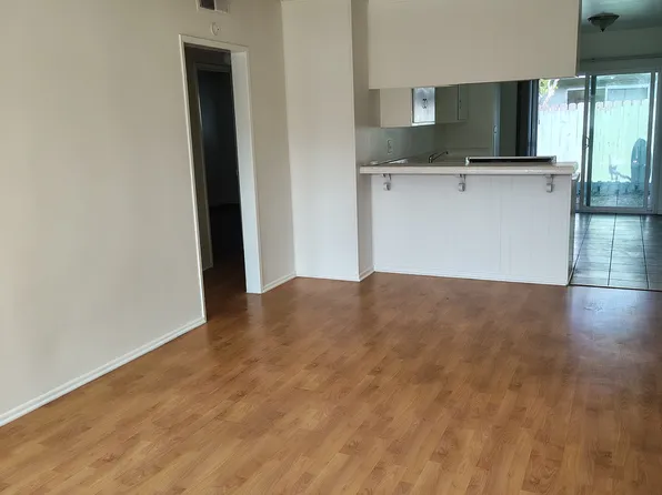 2110 E La Palma Ave #B, Anaheim, CA 92806
