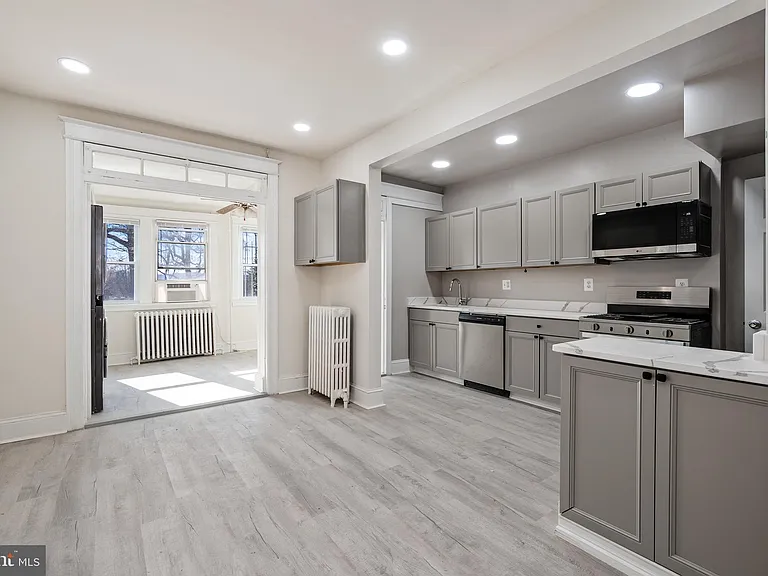 1805 Potomac Ave SE — Photo 11