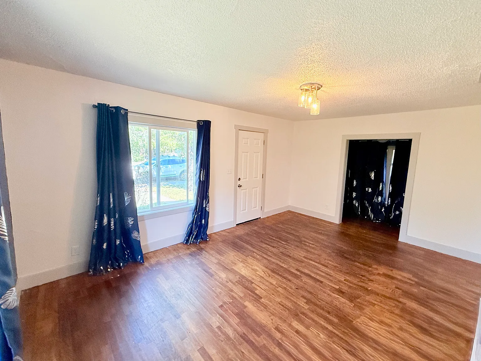 2 bed, 834 sqft, $1,175 — Photo 4