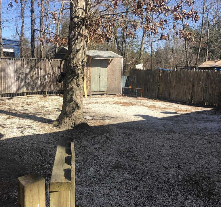 2nd image of 784 Jane Dr