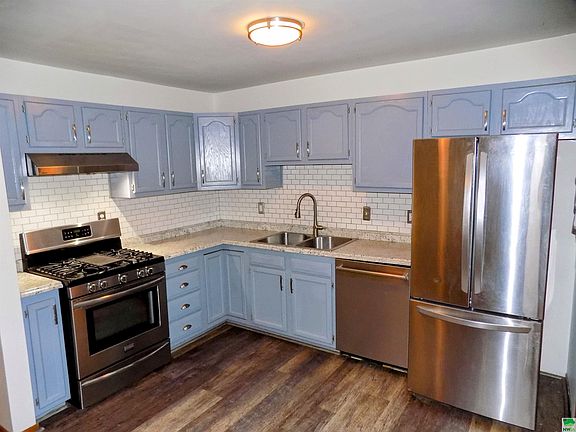 2nd image of 1225 W 26th St