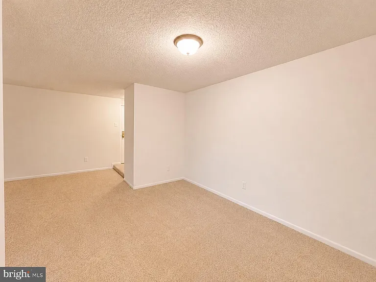 10204 Bushman Dr #324 — Photo 8