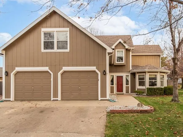 708 Eldridge St, Lawrence, KS 66049