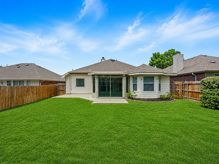 9313 Norfolk Ln — Photo 20