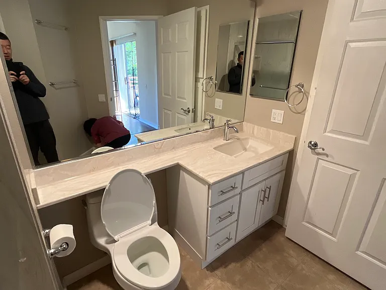 280 Caldecott Ln #208 — Photo 6