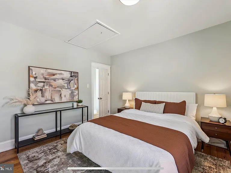 4451 Macarthur Blvd NW — Photo 32