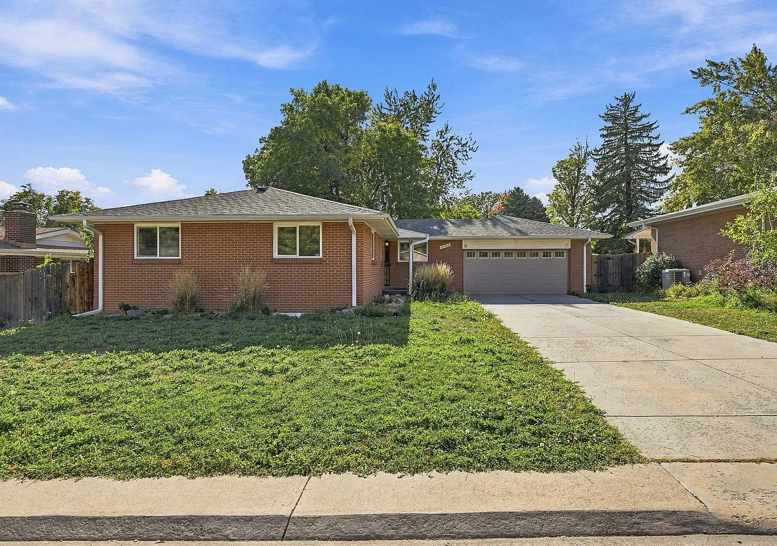 5bed 4bath updated Ranch in Bear Valley — Photo 1