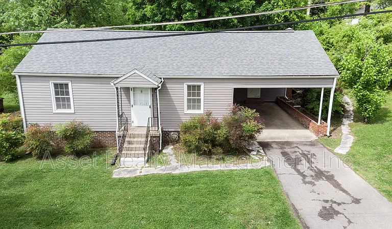 2313 Brice St — Photo 3