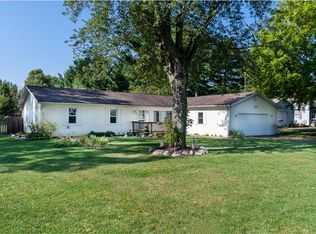 67711 Lake Trl, Lakeville, IN 46536