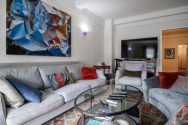 1st image of 27 W 96th St APT 2A
