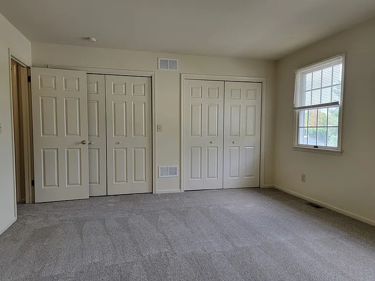112 S Court St — Photo 13